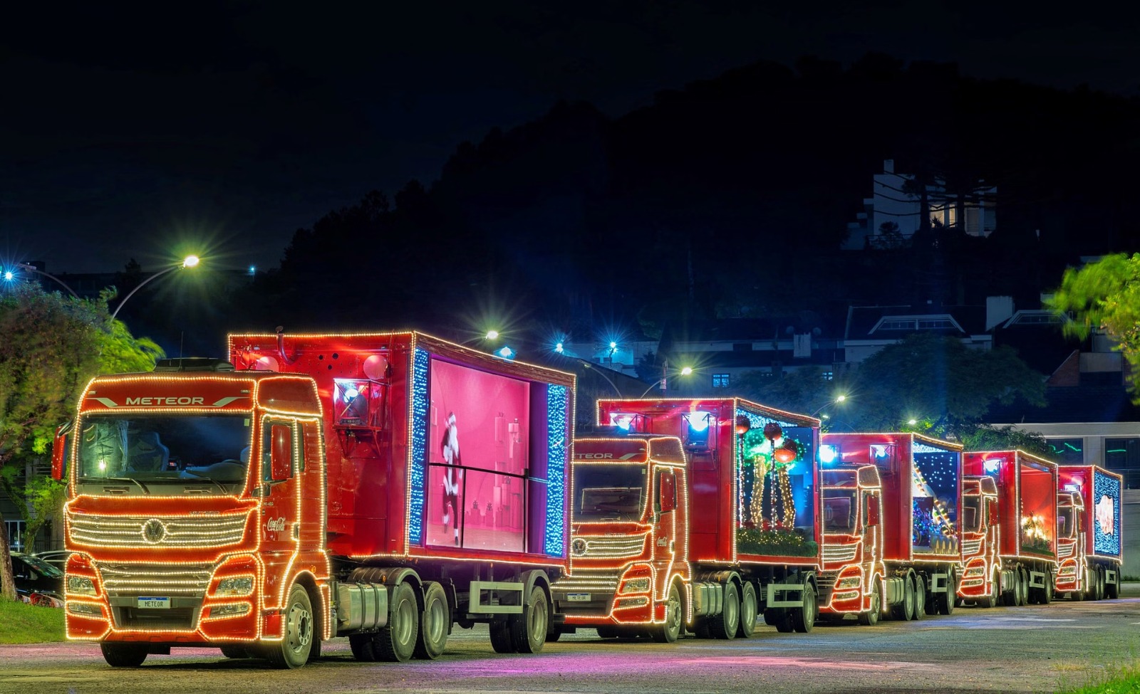 Plaza Niterói promete encantar público com espetáculo Natal dos Brinquedos  e chegada da Caravana da Coca-Cola