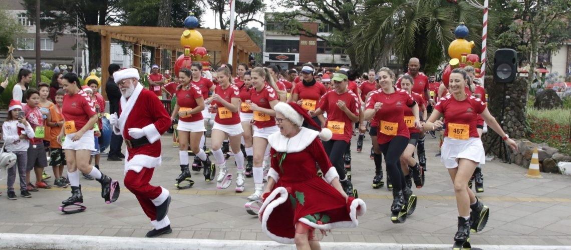 01_12_2019_32SonhodeNatal_Canela_RS - Santa Claus Challenge. Foto Cleiton Thiele/SerraPress