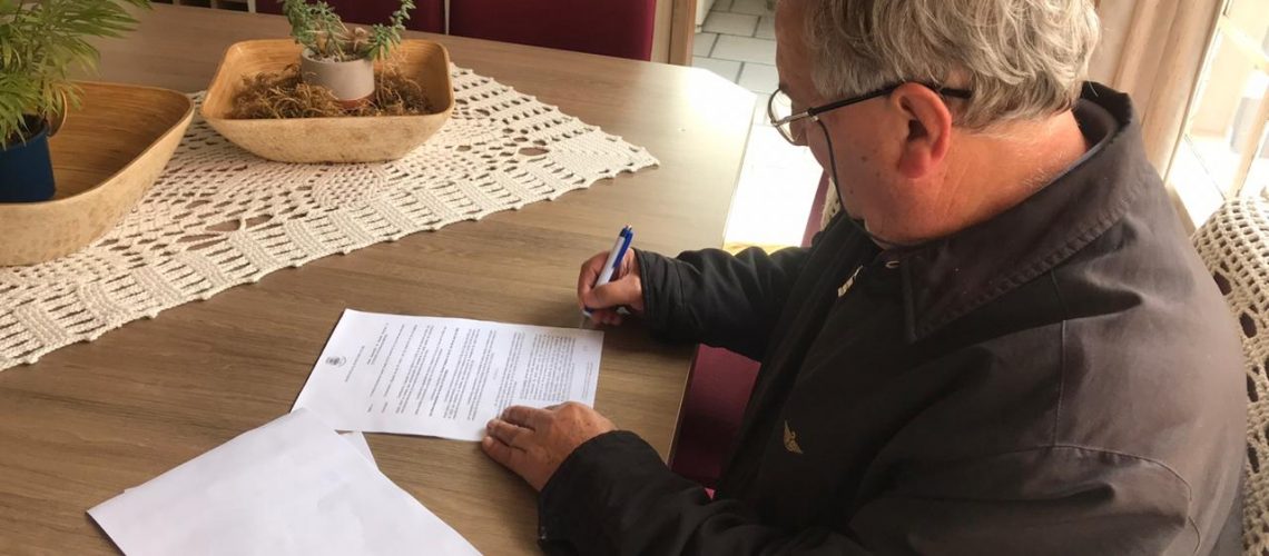Prefeito Constantino Orsolin assina novo decreto