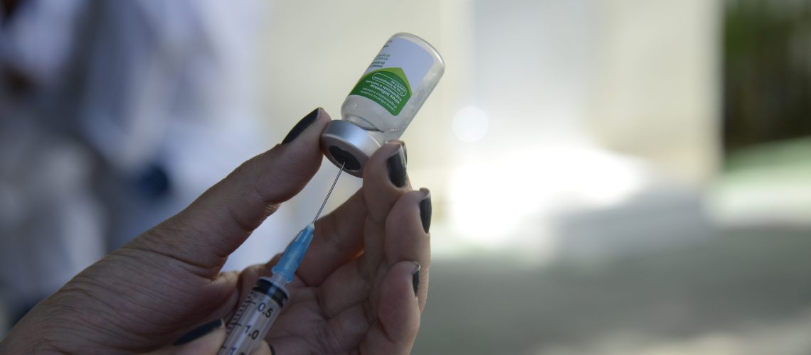 Campanha Nacional de Vacinação contra a Gripe, no Rio de Janeiro